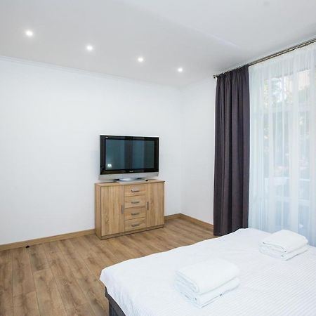 Avangard Kulisha 6B Apart Lviv Exteriör bild