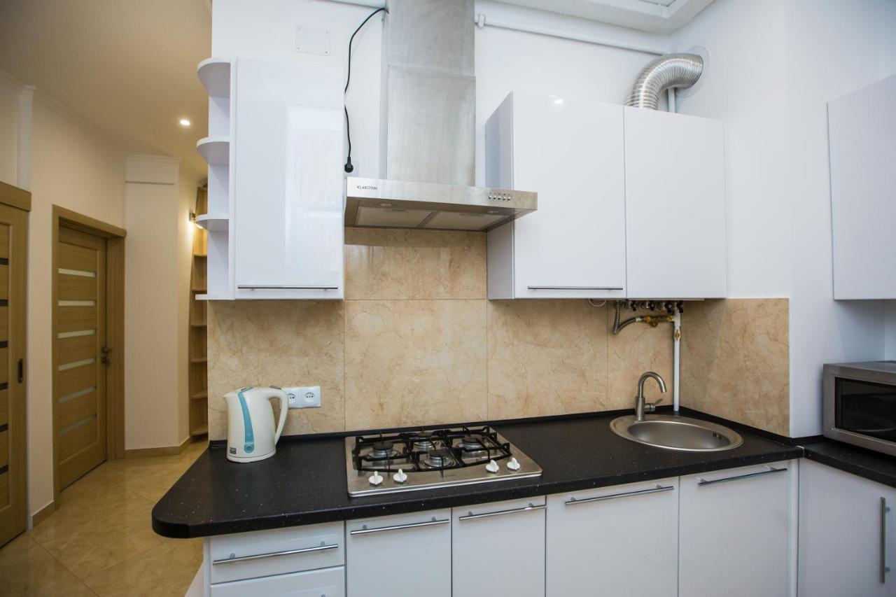 Avangard Kulisha 6B Apart Lviv Exteriör bild
