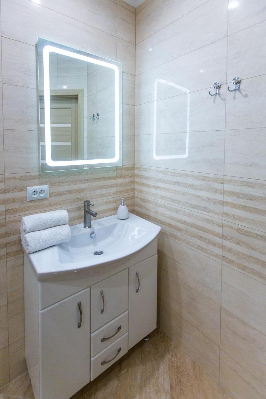 Avangard Kulisha 6B Apart Lviv Exteriör bild