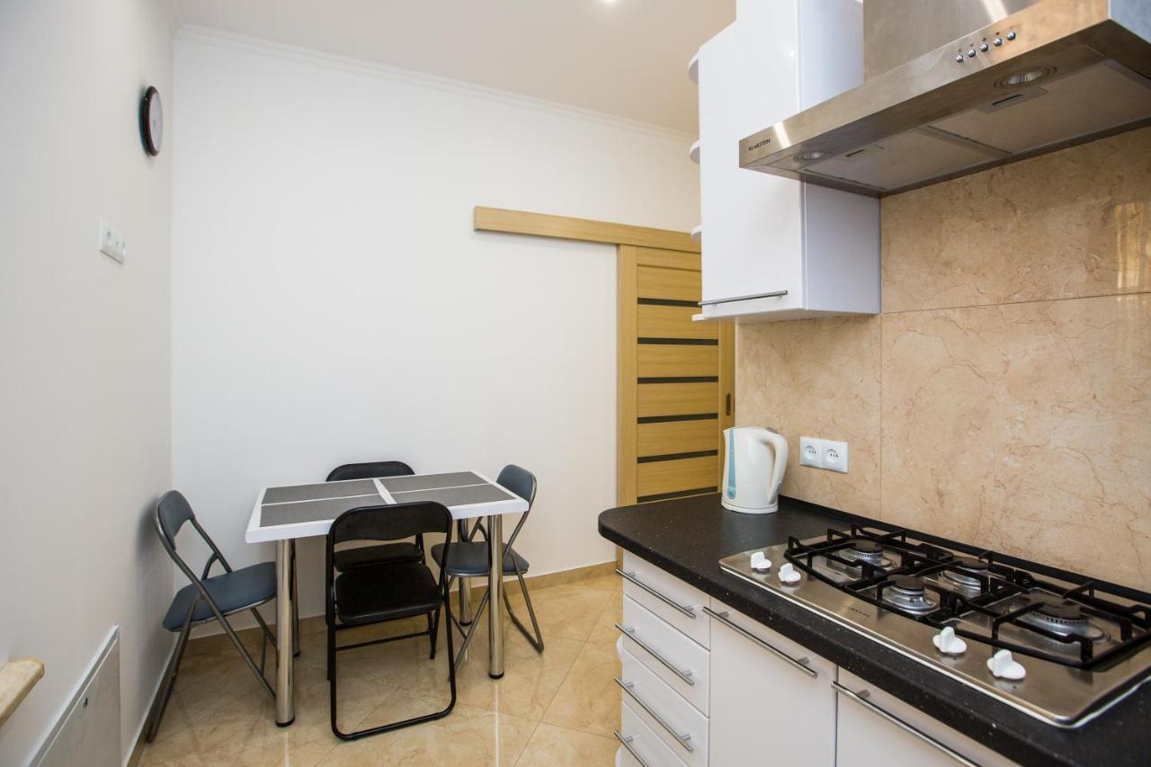 Avangard Kulisha 6B Apart Lviv Exteriör bild