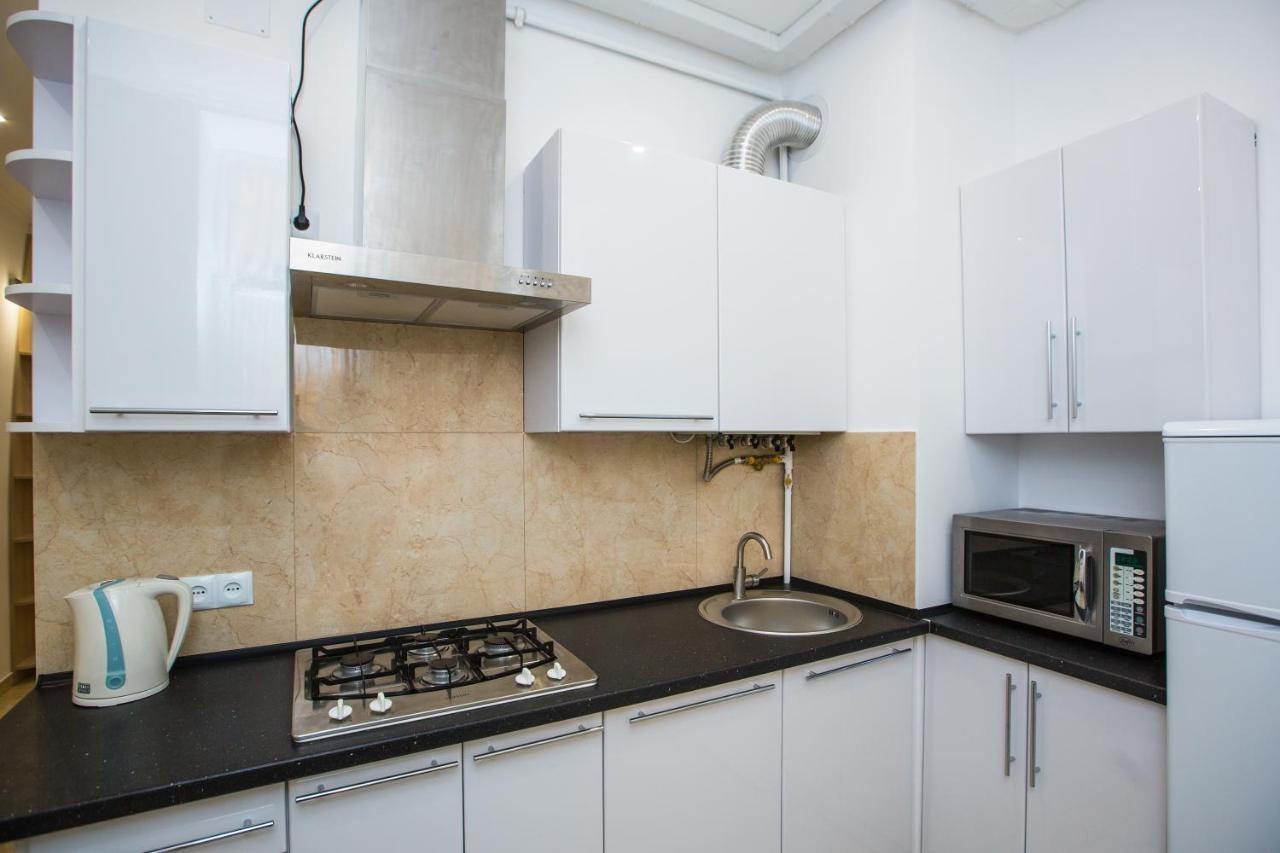 Avangard Kulisha 6B Apart Lviv Exteriör bild
