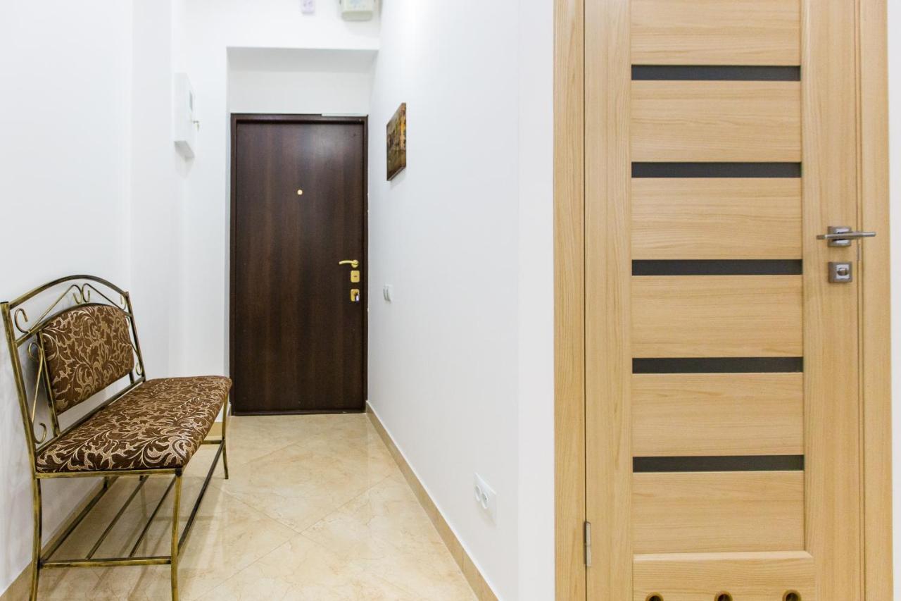 Avangard Kulisha 6B Apart Lviv Exteriör bild